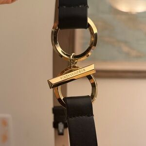 LIKE NEW! ❤️ BCBGMaxAzria Black Leather Belt with Gold Ring and Bar Hardware